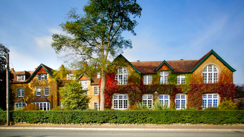 布鲁顿女子中学2